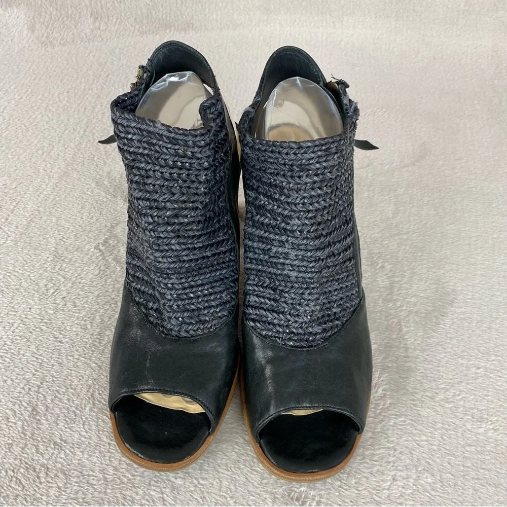 Paul Green Leilani Womens Sandal Heel US 10 UK 7.5 Black Woven Leather Heel